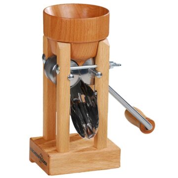 korn-quetsche_tisch_holztrichter Korn-Quetsche mit Holztrichter