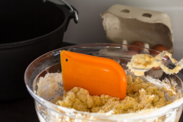 Scraper for Dutch Ovens and Skillets