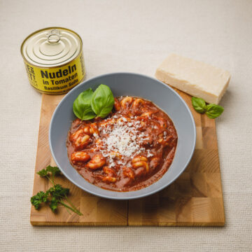 800px_2020-12-15_sichersatt-dosen_0023 Noodles in Tomato Basil Sauce, 400g