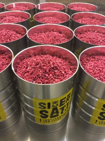 Raspberry granules