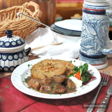 dosen-bistro-bierkutschergulasch-mit-serviettenknoedeln-400g DosenBistro™ Bierkutschergulasch mit Serviettenknödel (400g)